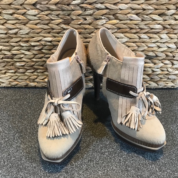 Cole Haan Nike Air "Kiltie" Tan Leather Heeled Booties - Picture 1 of 13